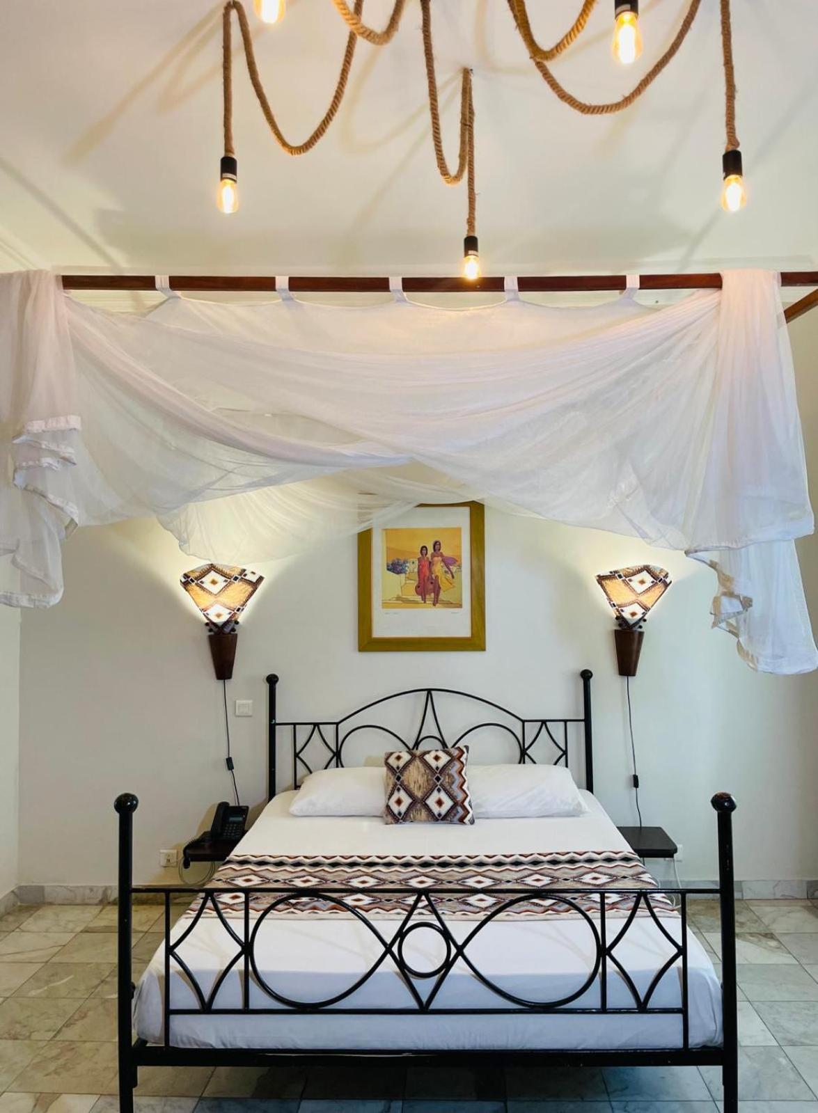Le Lodge Des Almadies Dakar Exterior photo